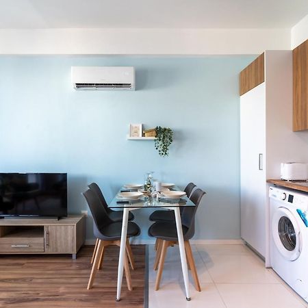 Livia Studio Apartment In Lárnaka Eksteriør bilde