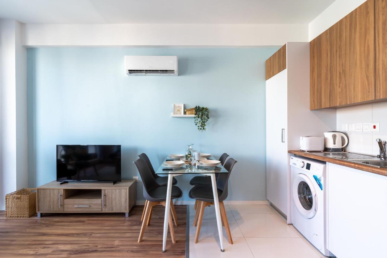 Livia Studio Apartment In Lárnaka Eksteriør bilde