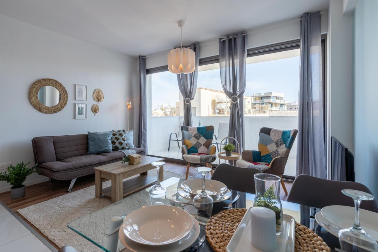 Livia Studio Apartment In Lárnaka Eksteriør bilde